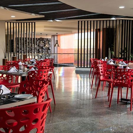 Comfort Inn Irapuato Exteriör bild