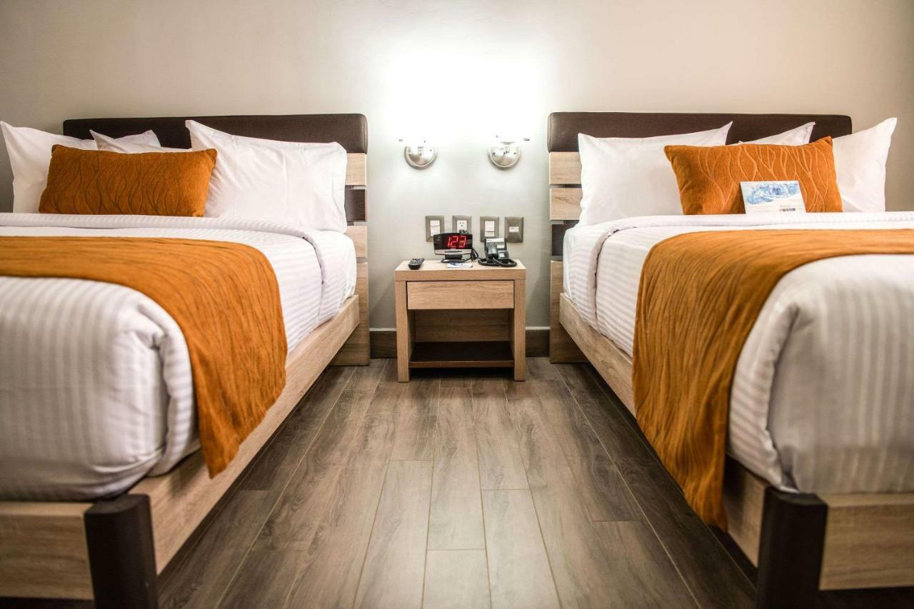 Comfort Inn Irapuato Exteriör bild
