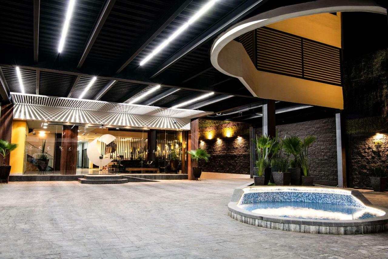 Comfort Inn Irapuato Exteriör bild